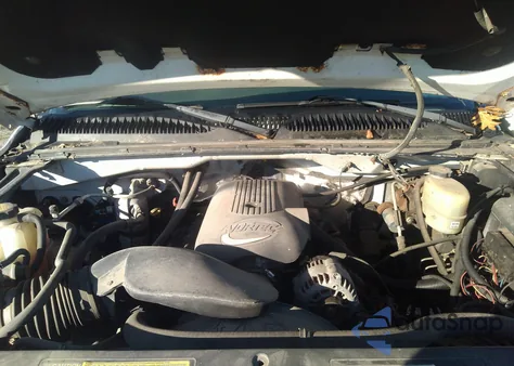 2001 Chevrolet Silverado 2500Hd z USA, uszkodzony, nr VIN 1GCHK24U31E241965